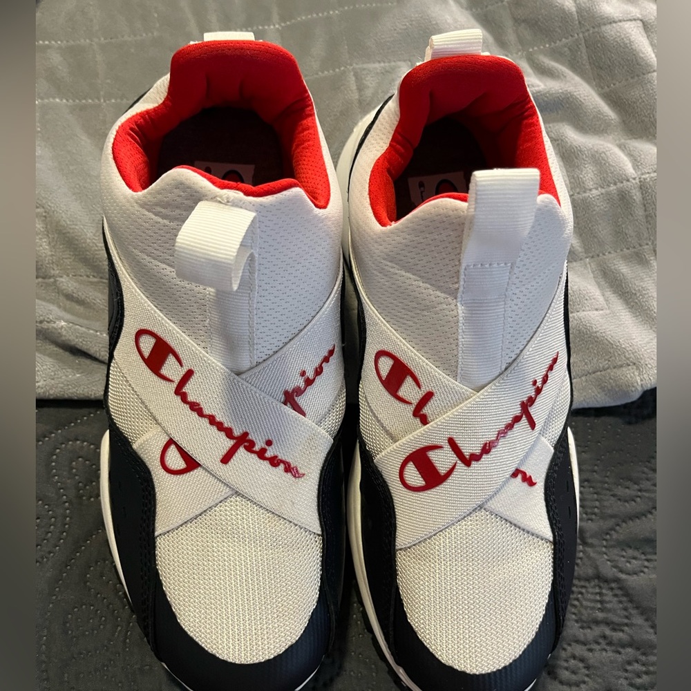 Champion Authentic Juke Slip on Shoes Size 6